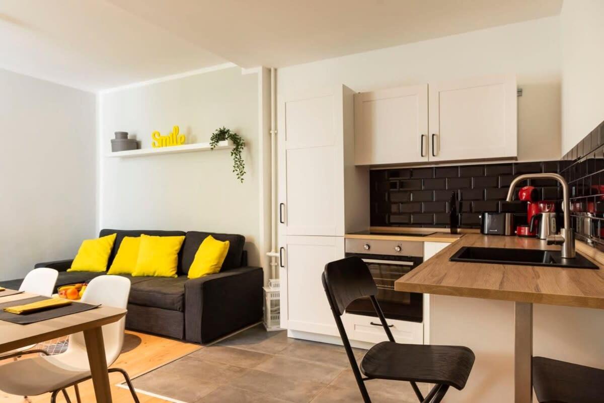 Cosy Two Br Plus Self Checkin Plus Street Parking Berlín Exterior foto