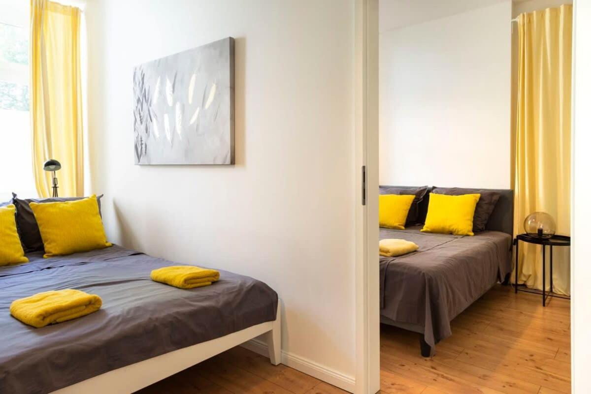 Cosy Two Br Plus Self Checkin Plus Street Parking Berlín Exterior foto